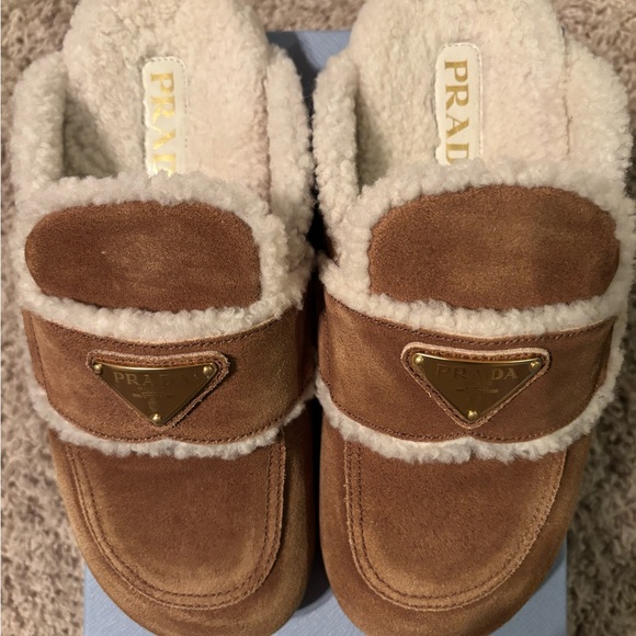 Prada Suede and shearling slippers size 38 (8) - Picture 1 of 14